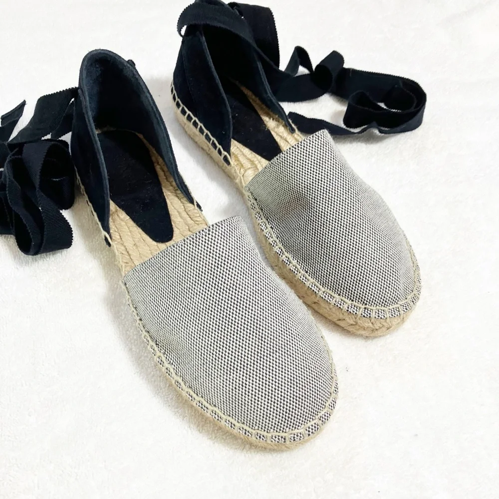 🔥Vince navy suede and canvas ankle tie up espadrilles. Sz7 NEW